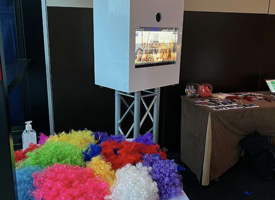 Photobooth pour soirée afterwork à Paris : l&rsquo;animation qui réunit vos équipes