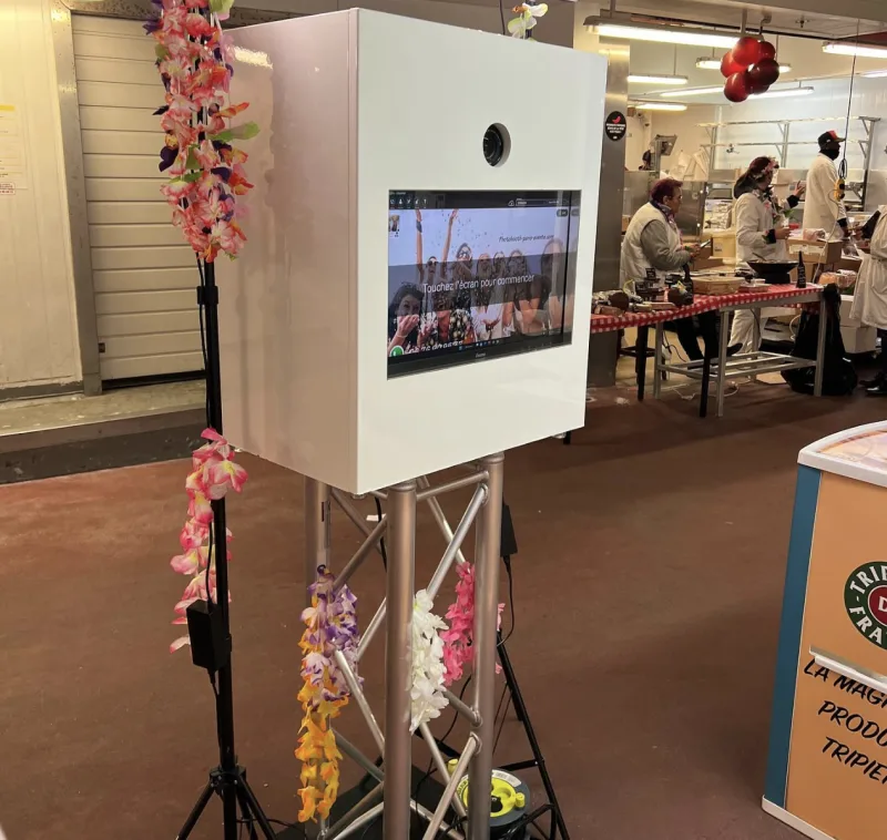 Borne photo installée sur un stand lors d’un salon professionnel dans le Val-de-Marne